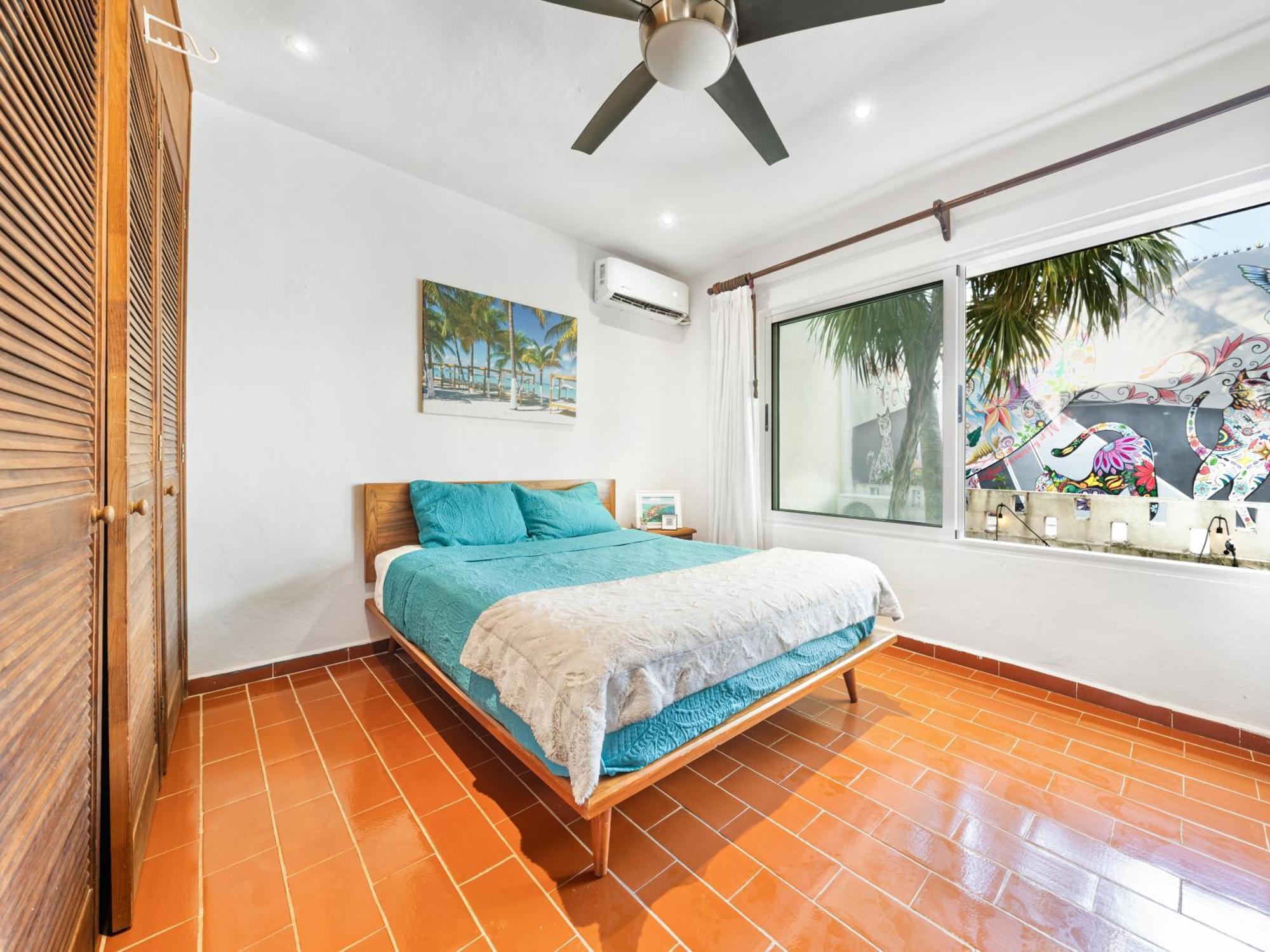 The Mermaid And The Pearl Boutique * Isla Mujeres