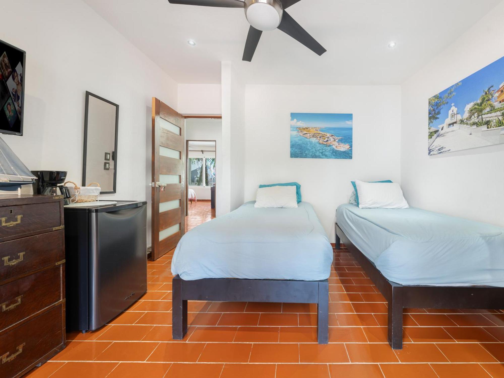 The Mermaid And The Pearl Boutique Isla Mujeres