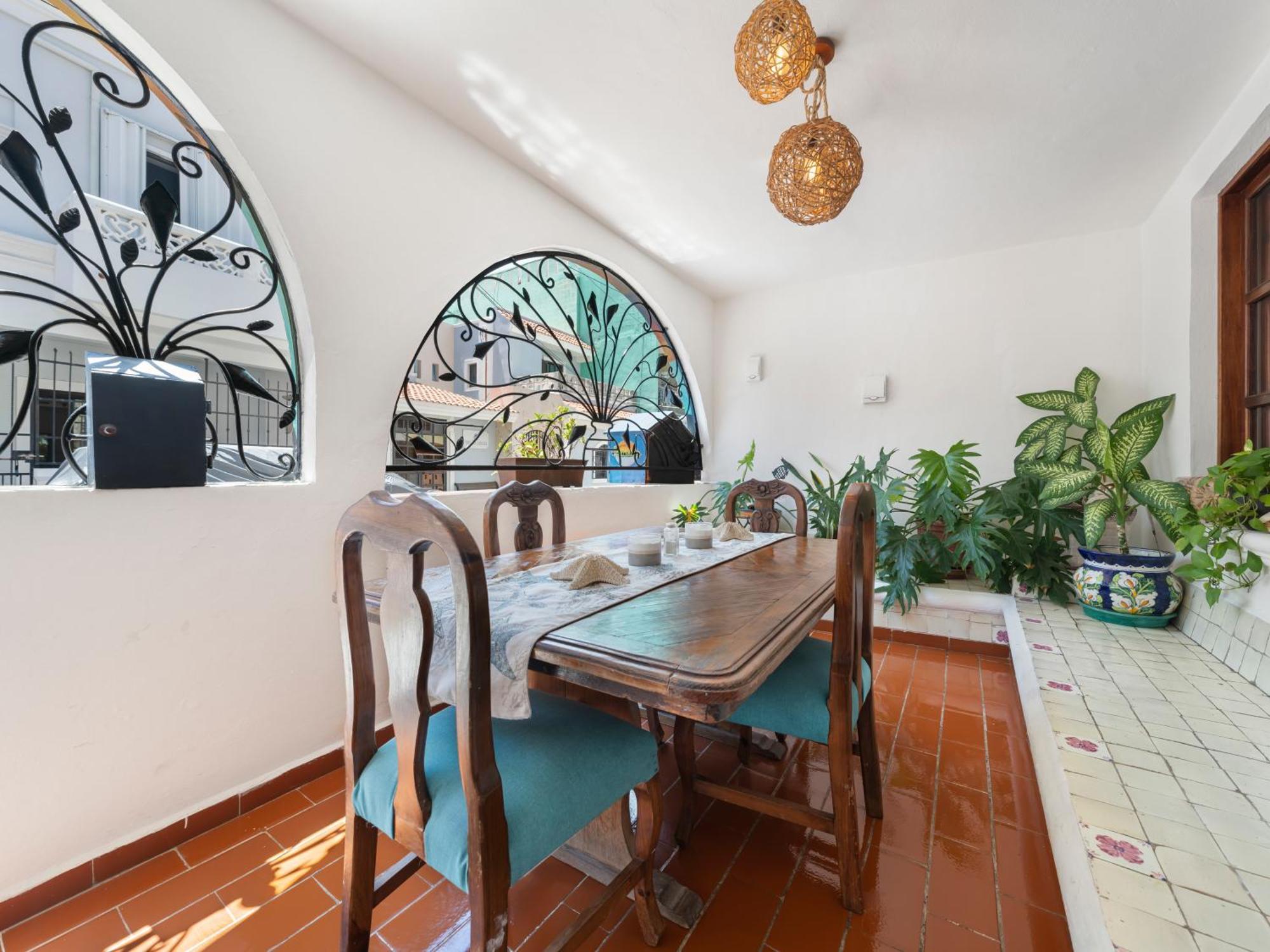 The Mermaid And The Pearl Boutique Bed & Breakfast *
